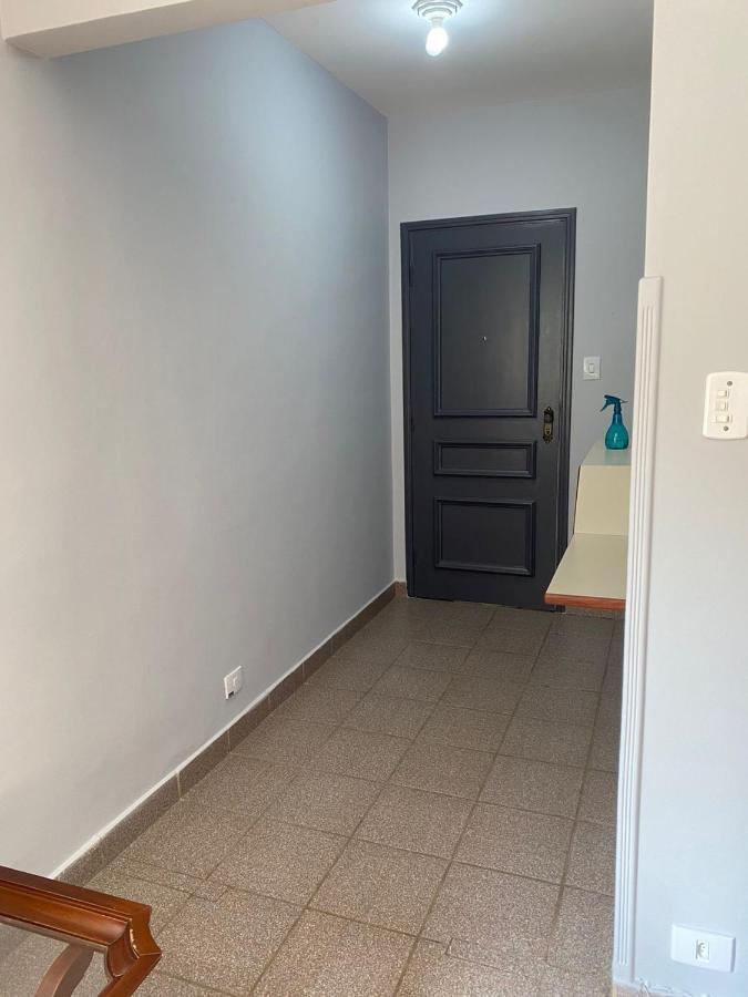 Apartamento com Estacionamento, Wi-Fi, Ar condicionado a 300 metros da Praia da Enseada no Guarujá. Esterno foto