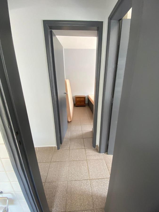 Apartamento com Estacionamento, Wi-Fi, Ar condicionado a 300 metros da Praia da Enseada no Guarujá. Esterno foto