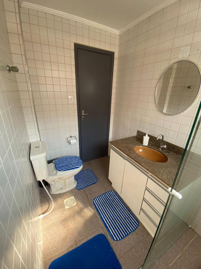 Apartamento com Estacionamento, Wi-Fi, Ar condicionado a 300 metros da Praia da Enseada no Guarujá. Esterno foto