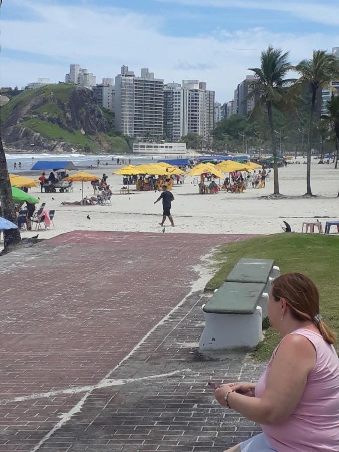 Apartamento com Estacionamento, Wi-Fi, Ar condicionado a 300 metros da Praia da Enseada no Guarujá. Esterno foto