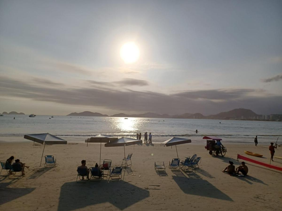 Apartamento com Estacionamento, Wi-Fi, Ar condicionado a 300 metros da Praia da Enseada no Guarujá. Esterno foto