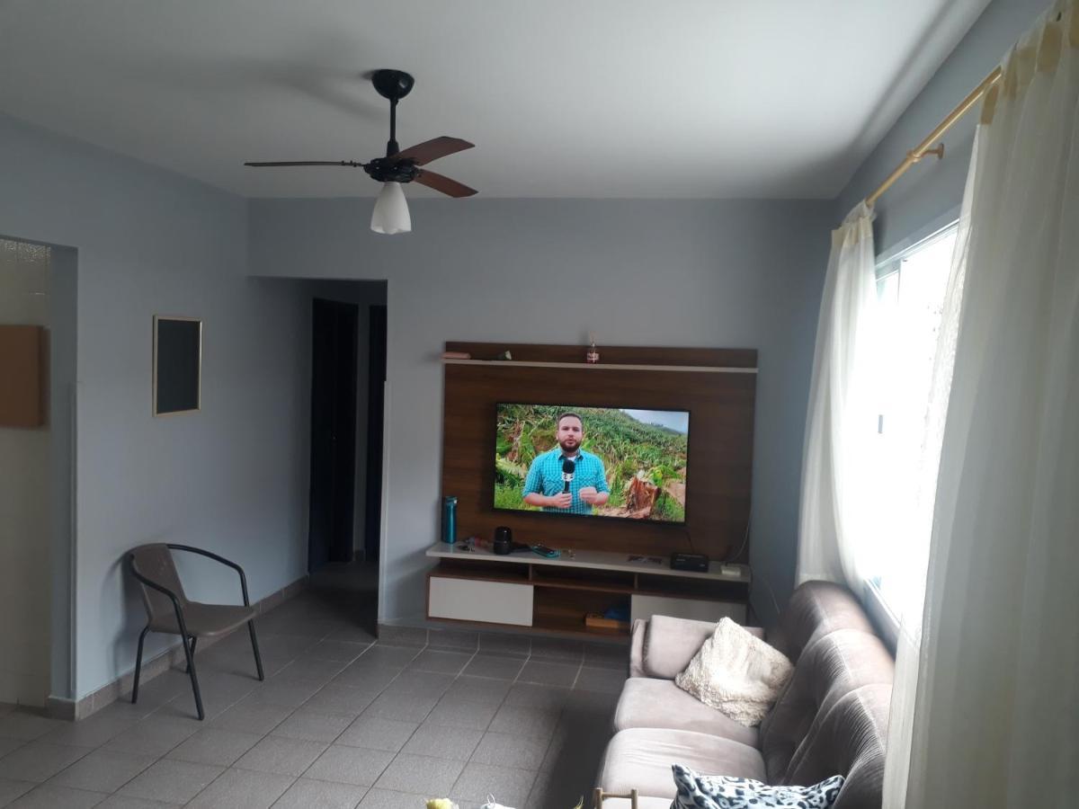 Apartamento com Estacionamento, Wi-Fi, Ar condicionado a 300 metros da Praia da Enseada no Guarujá. Esterno foto