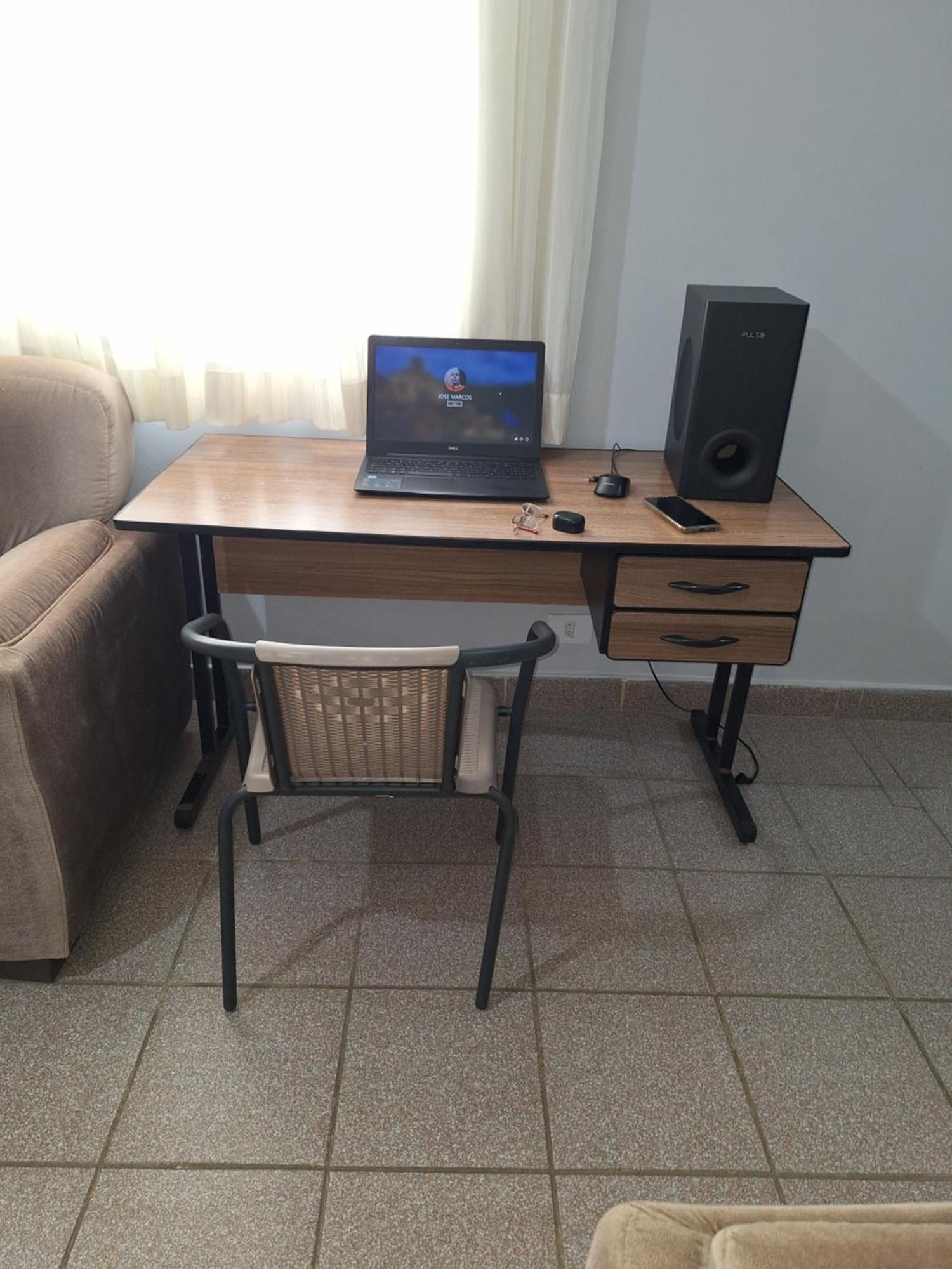 Apartamento com Estacionamento, Wi-Fi, Ar condicionado a 300 metros da Praia da Enseada no Guarujá. Esterno foto