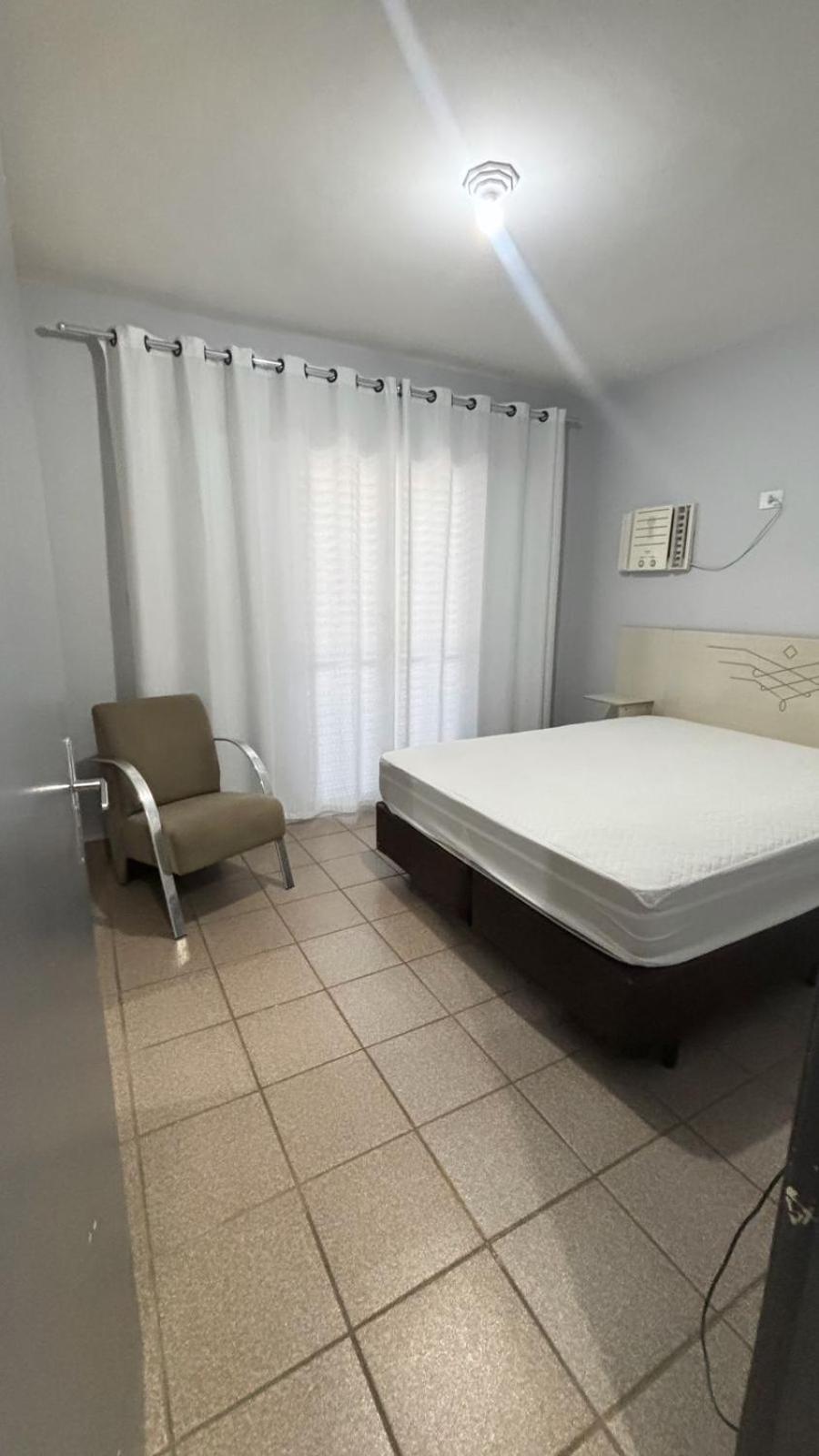 Apartamento com Estacionamento, Wi-Fi, Ar condicionado a 300 metros da Praia da Enseada no Guarujá. Esterno foto